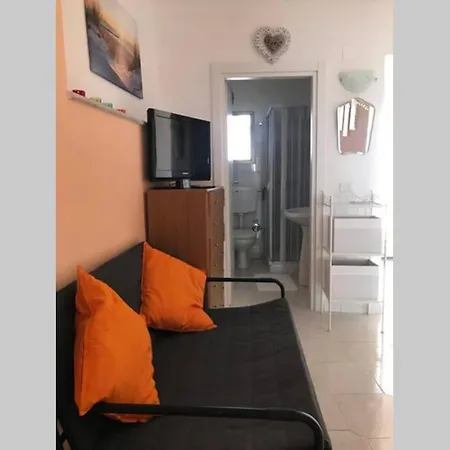Casa Tra Mare E Castello Apartman