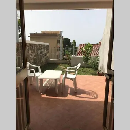 Casa Tra Mare E Castello