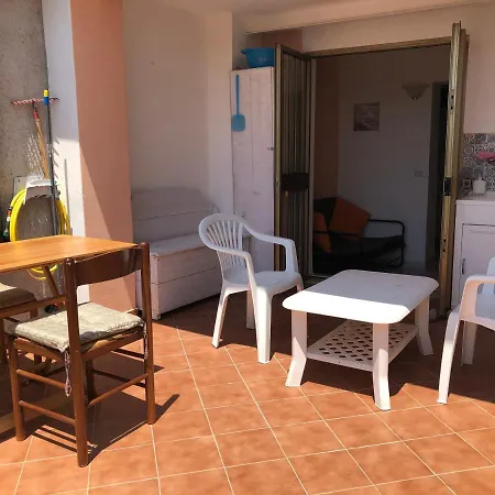 Apartman Casa Tra Mare E Castello